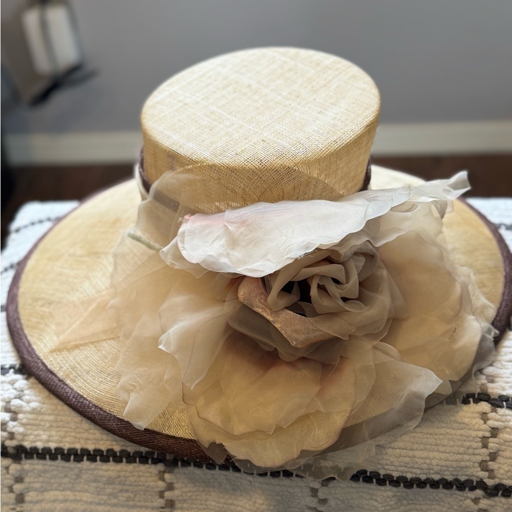 Elegant Cream Floral Women's Hat